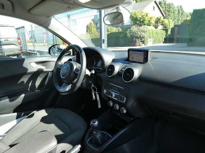 Audi A1 3d 1.0 i benzine 95pk Business Sport Luxe (15429)
