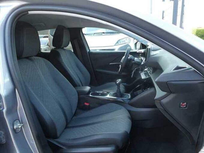 Peugeot 208 1.2 i benzine 100pk Allure Luxe '25 16000km (83695)
