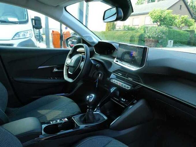 Peugeot 208 1.2 i benzine 100pk Allure Luxe '25 16000km (83695)