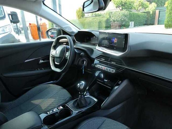 Peugeot 208 1.2 i benzine 100pk Allure Luxe '25 16000km (83695)