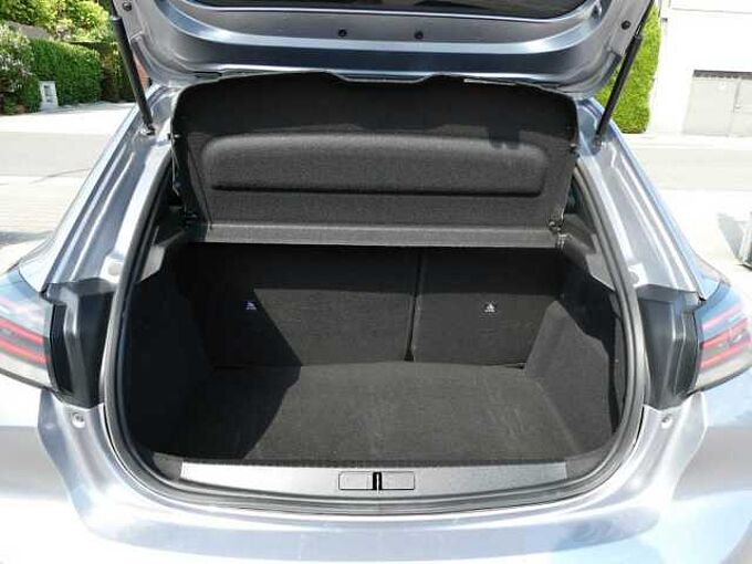 Peugeot 208 1.2 i benzine 100pk Allure Luxe '25 16000km (83695)