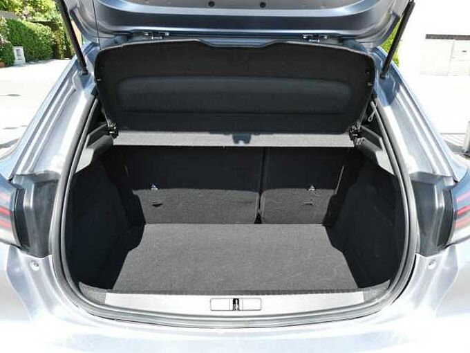 Peugeot 208 1.2 i benzine 100pk Allure Luxe '25 15000km (83709)