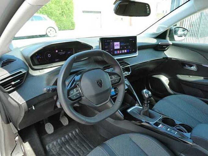Peugeot 208 1.2 i benzine 100pk Allure Luxe '25 15000km (83709)