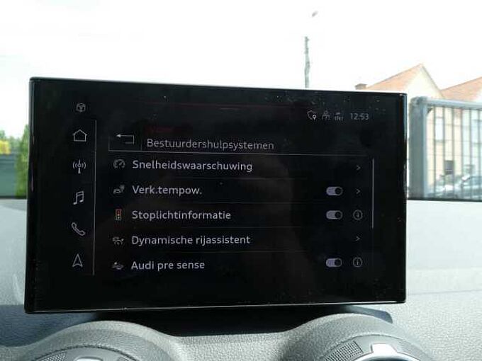 Audi Q2 1.5 TFSi 150pk Automaat Business Luxe Camera '24 24000km (75756)