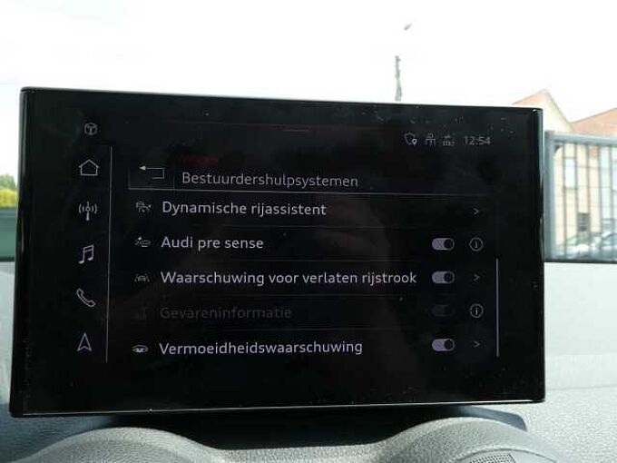 Audi Q2 1.5 TFSi 150pk Automaat Business Luxe Camera '24 24000km (75756)
