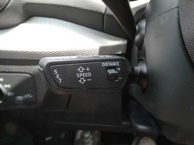 Audi Q2 1.5 TFSi 150pk Automaat Business Luxe Camera '24 24000km (75756)