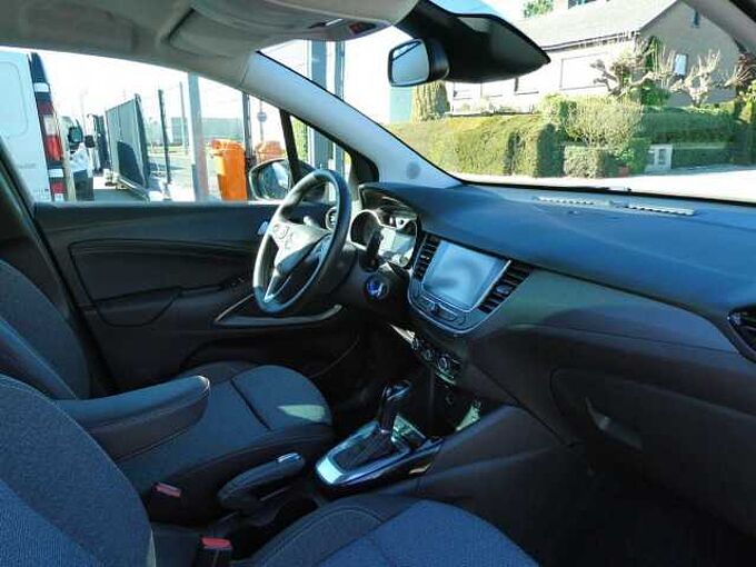 Opel Crossland 1.2 i benzine 130pk automaat Business Camera '24 14000km (73864)