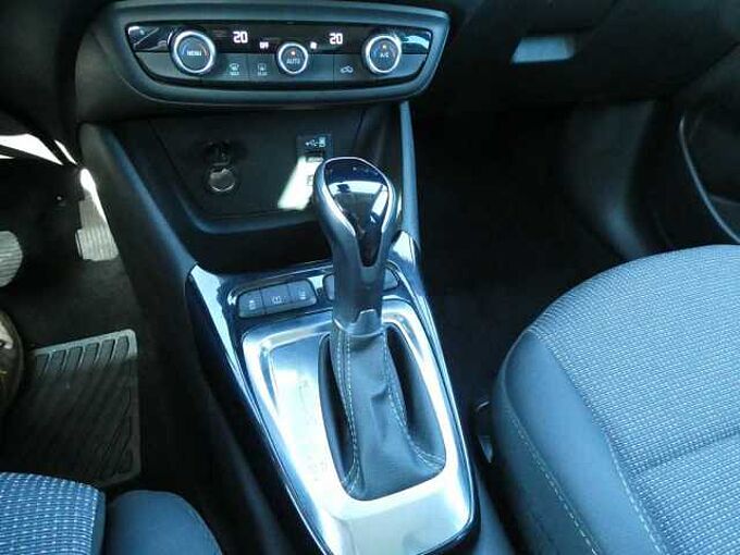 Opel Crossland 1.2 i benzine 130pk automaat Business Camera '24 14000km (73864)