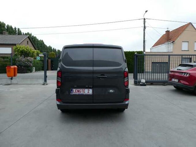 Ford Transit Custom L2 Multi-Use 6pl 2.0 TDCi 170pk Automaat Limited Luxe STOCK '26 (74329)