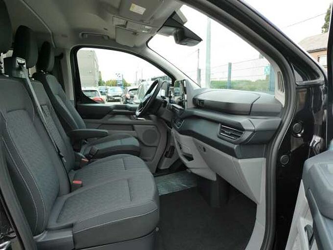 Ford Transit Custom L2 Multi-Use 6pl 2.0 TDCi 170pk Automaat Limited Luxe STOCK '26 (74312)