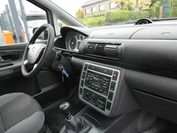 Ford Galaxy 2.0 i 115pk Business 7 plaatsen '05 187000km garantie (08640)
