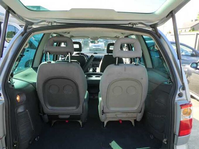 Ford Galaxy 2.0 i 115pk Business 7 plaatsen '05 187000km garantie (08640)
