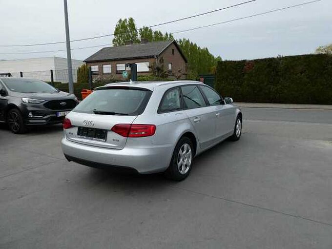 Audi A4 Avant 1.8 TFSi 120pk Business '10 191000km (12626)