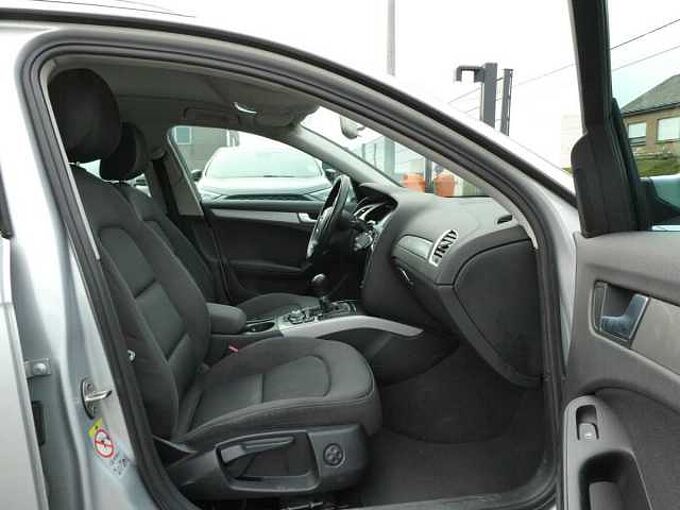 Audi A4 Avant 1.8 TFSi 120pk Business '10 191000km (12626)