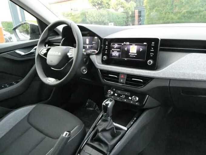 SKODA Kamiq 1.0 TSi 115pk Automaat Business Camera '26 STOCK (05925)