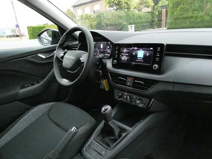 SKODA Kamiq 1.0 TSi 95pk Business Luxe '26 STOCK (84399)