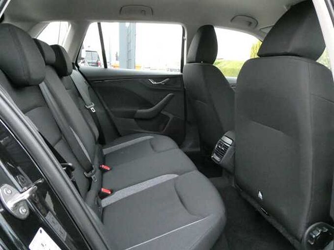 SKODA Kamiq 1.0 TSi 95pk Business Luxe '26 STOCK (84399)