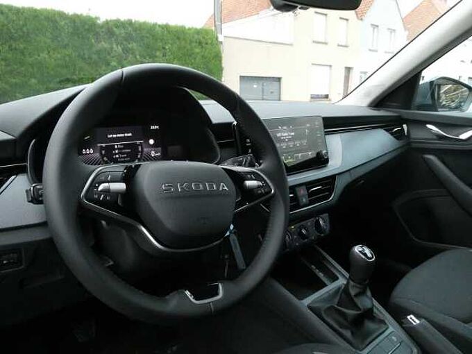 SKODA Kamiq 1.0 TSi 95pk Business Luxe '26 STOCK (98190)