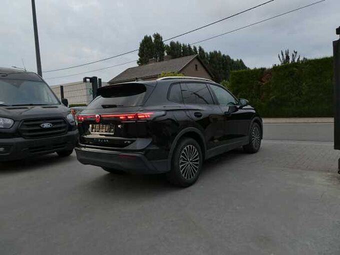 Volkswagen Tiguan 1.5 eTSI MHEV 130pk Automaat Trekhaak ACC BLIS Leder 360 Cam (12051)