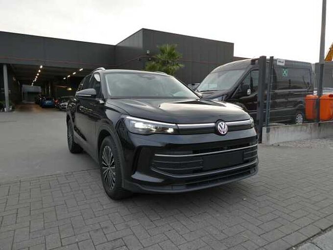 Volkswagen Tiguan 1.5 eTSI MHEV 130pk Automaat Trekhaak ACC BLIS Leder 360 Cam (12051)