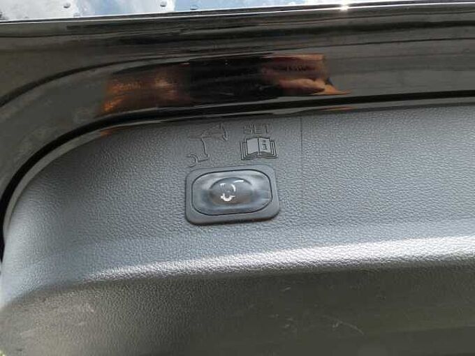 Ford Kuga 1.5 i benzine 150pk Titanium Leder Trekhaak (13834)