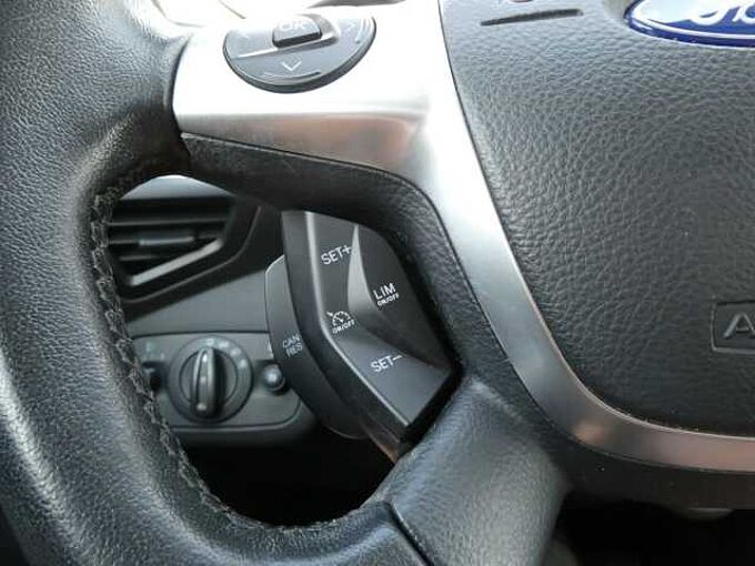 Ford Kuga 1.5 i benzine 150pk Titanium Leder Trekhaak (13834)
