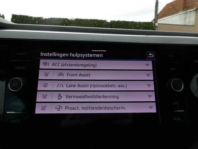 Volkswagen Taigo 1.0 TSi 110pk Automaat Business Luxe Camera '22 34000km (54003)