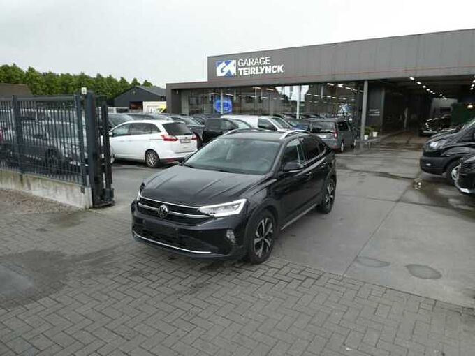 Volkswagen Taigo 1.0 TSi 110pk Automaat Business Luxe Camera '22 34000km (54003)
