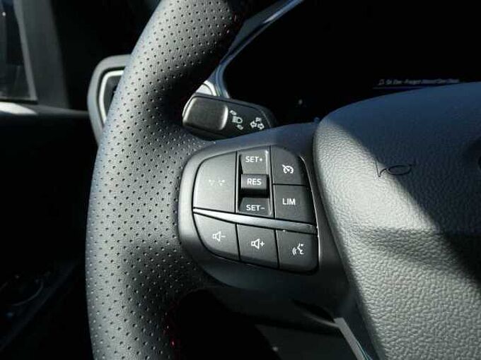 Ford Kuga ST-Line 2.5 i FHEV 180pk BLIS Camera '26 Stock (88088)