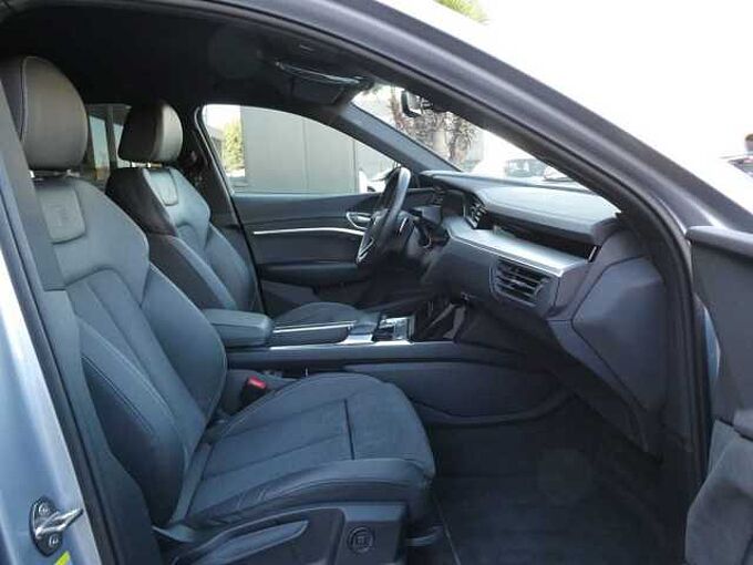 Audi E-tron 50 Quattro 313pk 2x S-Line Black Pack Trekhaak ACC BLIS (31004)