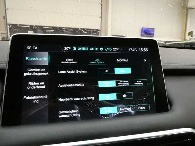 MG EHS 1.5 i PHEV 258pk Automaat Luxury Pano ACC BLIS Leder 360 Cam (33643)