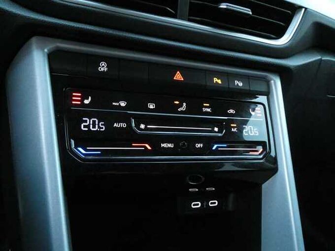Volkswagen T-roc 1.0 TSi 115pk Business Luxe ACC BLIS CAM Leder '25 21000km (20998)