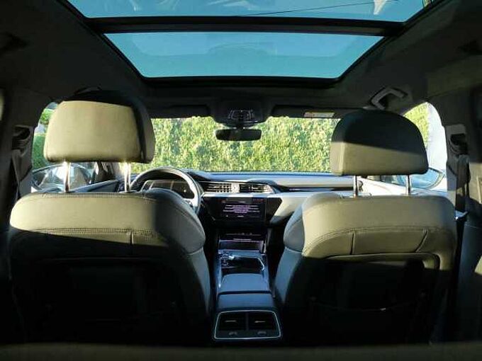 Audi E-tron 55 Quattro 408pk 2x S line Black Pano B&O Cam (11515)
