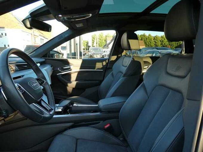 Audi E-tron 55 Quattro 408pk 2x S line Black Pano B&O Cam (11515)