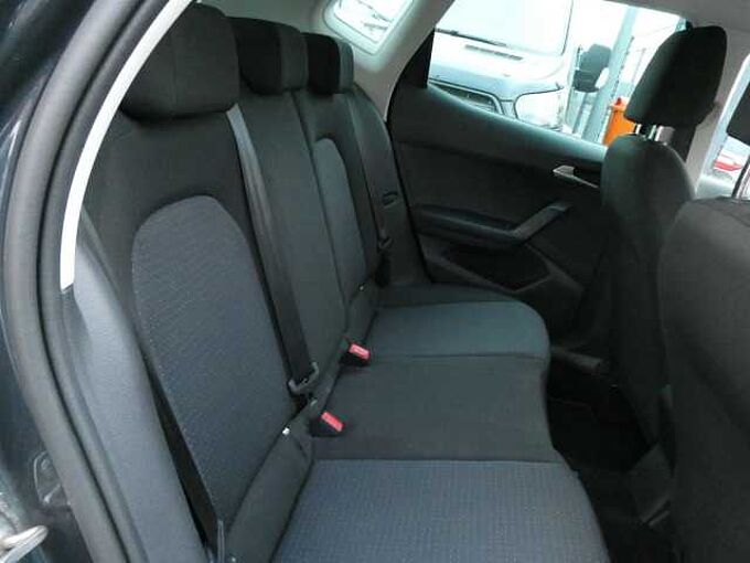 SEAT Arona 1.0 TSi 110pk Automaat Business Luxe '22 59000km (24512)