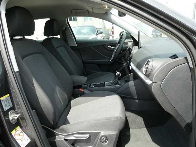 Audi Q2 1.5 TFSi 150pk Automaat Business Luxe Camera '24 24000km (75756)