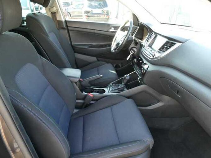 Hyundai Tucson 1.6 i benzine 177pk 4x4 Automaat Business Camera (35280)