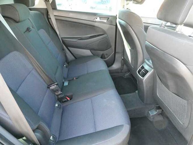 Hyundai Tucson 1.6 i benzine 177pk 4x4 Automaat Business Camera (35280)