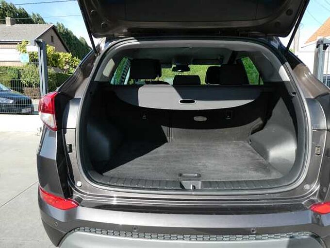 Hyundai Tucson 1.6 i benzine 177pk 4x4 Automaat Business Camera (35280)