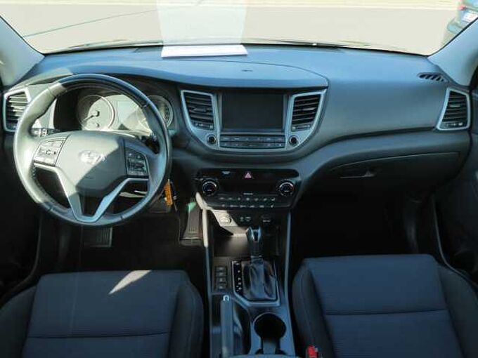Hyundai Tucson 1.6 i benzine 177pk 4x4 Automaat Business Camera (35280)