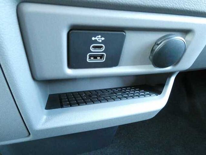Ford Transit Custom L2 Multi-Use 5pl 2.0 TDCi 170pk Automaat Limited Luxe BLIS ACC (11553)