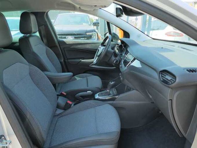 Opel Crossland 1.2 i benzine 130pk automaat Business Camera '24 18000km (73882)