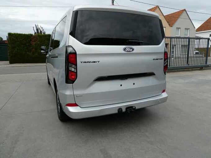 Ford Transit Custom L2 Minibus 9pl 2.5 PHEV 232pk Automaat Limited BLIS ACC 360° KLEP Trekhaak