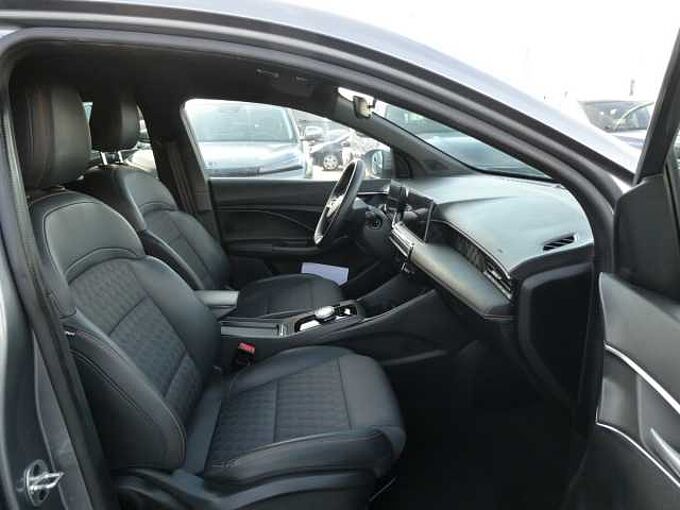 MG MG3 1.5 Hybrid+ 195pk Luxury Luxe 360 Cam BLIS ACC Leder '25 29000km (03852)