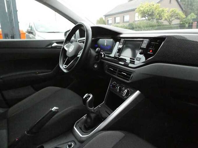 Volkswagen Polo 5d 1.0 TSi 80pk Business Luxe Camera '23 48000km (24707)