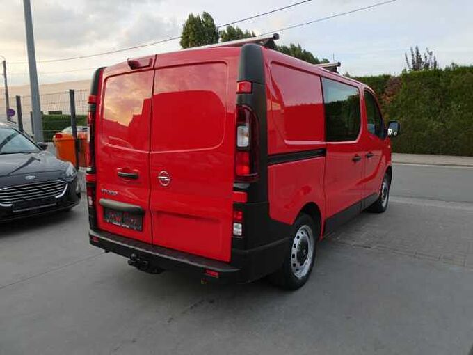 Opel Vivaro Lichte Vracht 6pl Dubbele Cabine 1.6D 95pk Trekhaak garantie (46082)