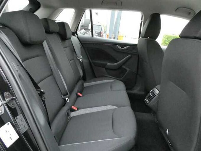 SKODA Kamiq 1.0 TSi 95pk Business Luxe '26 STOCK (84399)
