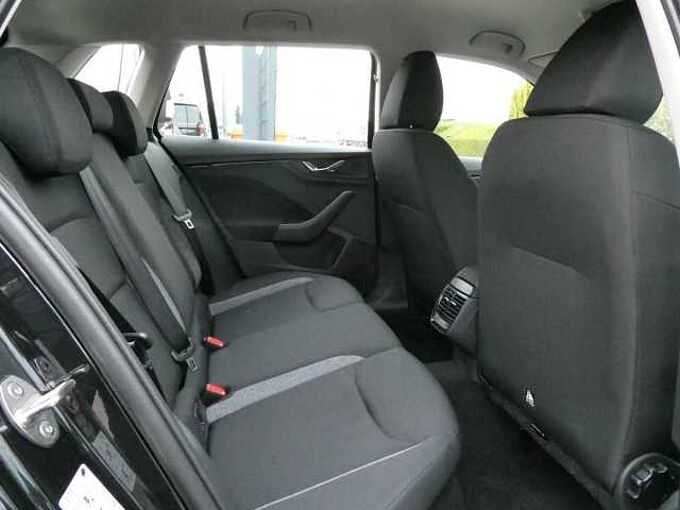 SKODA Kamiq 1.0 TSi 95pk Business Luxe '26 STOCK (84399)