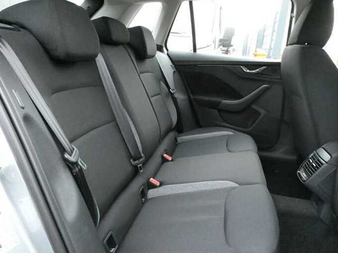 SKODA Kamiq 1.0 TSi 95pk Business Luxe '26 STOCK (98190)