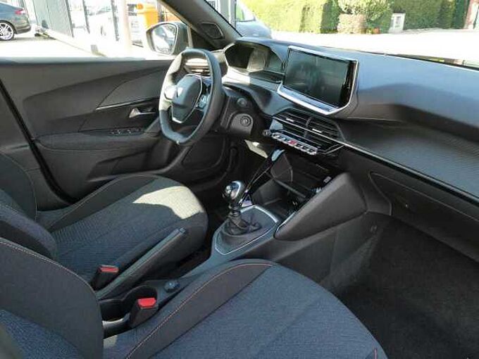 Peugeot 2008 1.2 i benzine 100pk Style Luxe '25 10000km (57386)